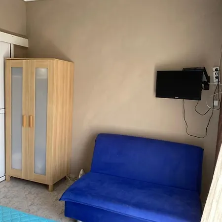 Apartment Apartment- John Kenedi